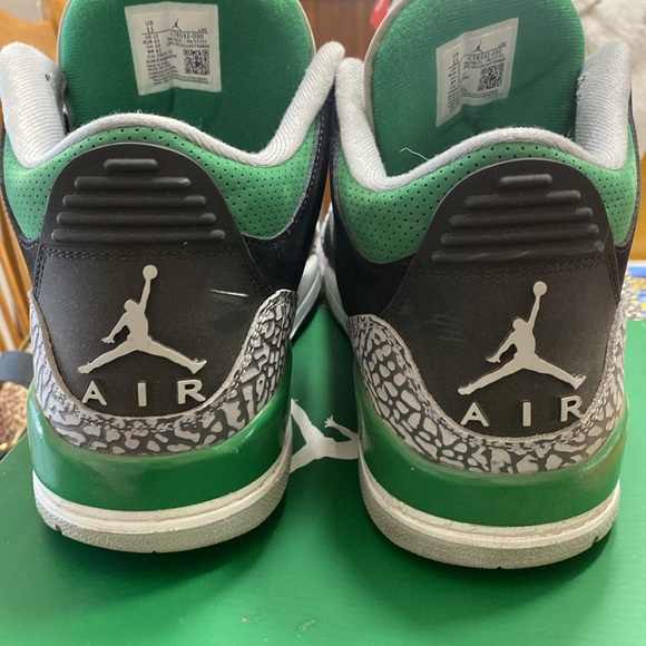 Jordan 3 ( PRICE FIRM) - Picture 4 of 7